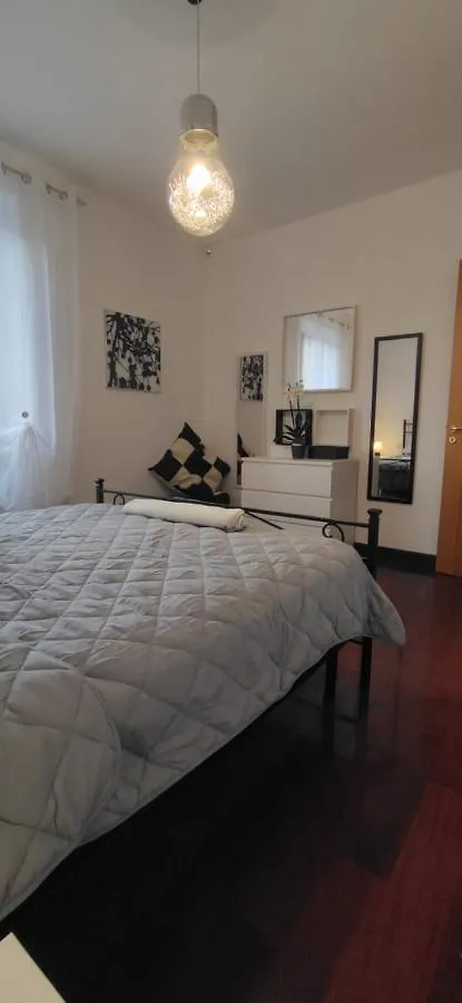 Apartment L'Altra Casetta Dei Quintili Rome Italy